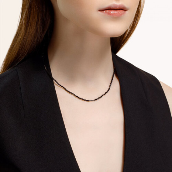 Колье из серебра со шпинелью