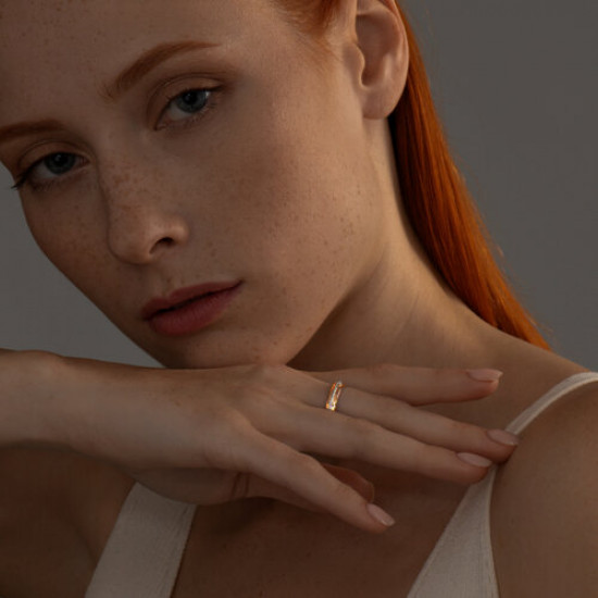 Кольцо из серебра с бриллиантом