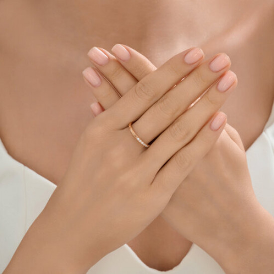 Кольцо из серебра с фианитами