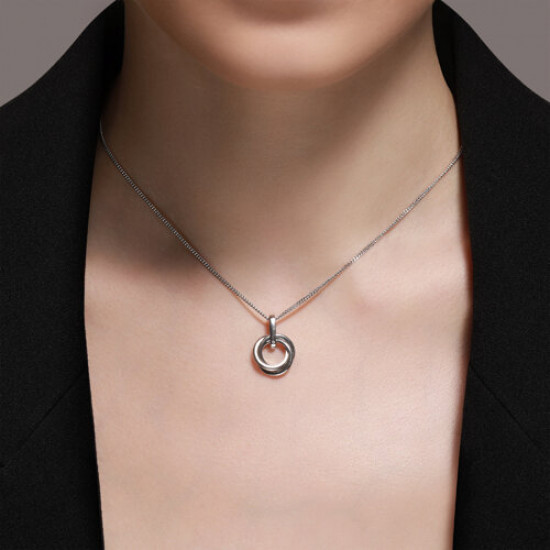 Подвеска из серебра с бриллиантом