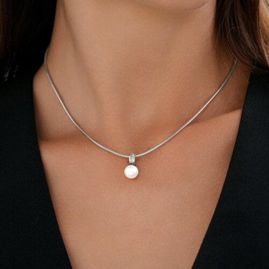 Подвеска из серебра с жемчугои и фианитами