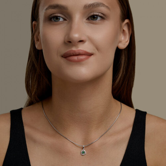 Подвеска из серебра с изумрудом и фианитами