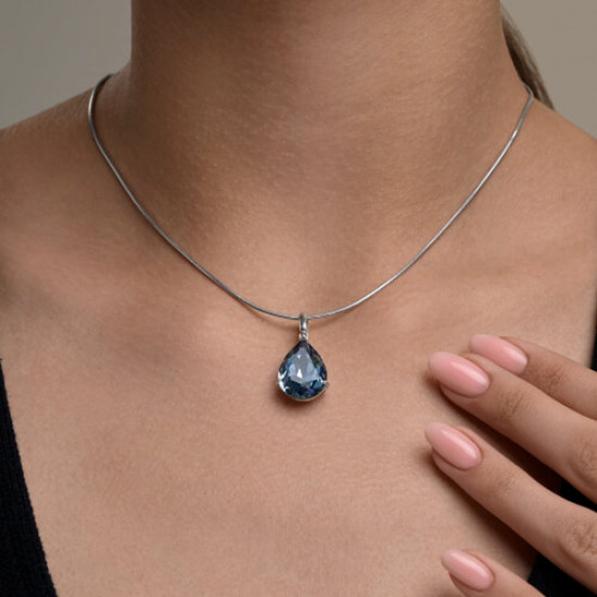 Подвеска из серебра с кристаллом