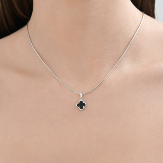 Подвеска из серебра с ониксом