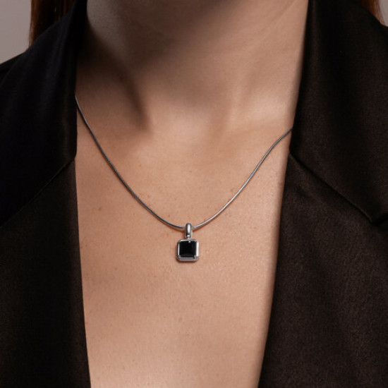 Подвеска из серебра с ониксом