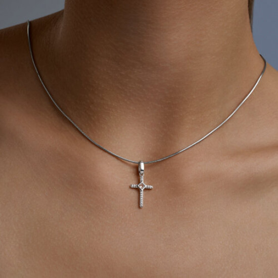 Подвеска из серебра с фианитами