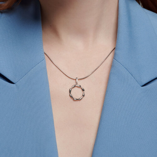 Подвеска из серебра с фианитами