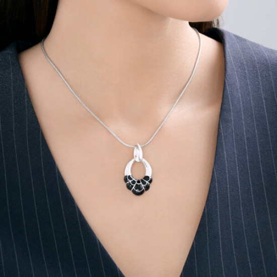 Подвеска из серебра с эмалью