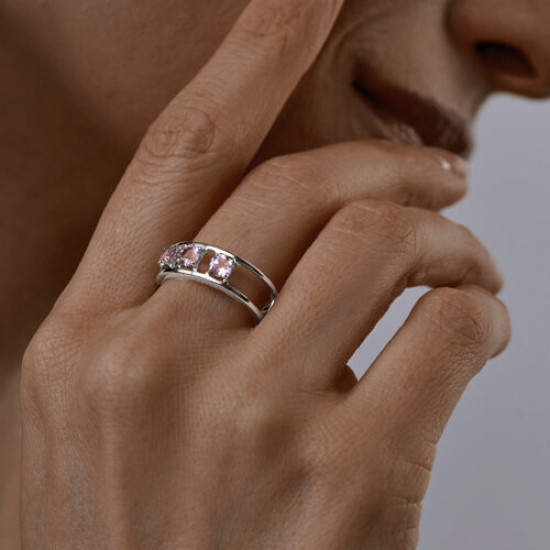 Кольцо из серебра с аметистами