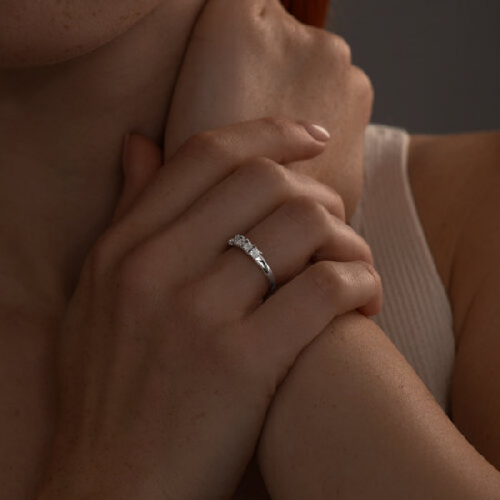 Кольцо из серебра с бриллиантами