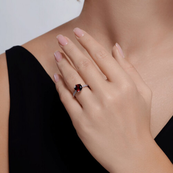 Кольцо из серебра с ситаллом и фианитами