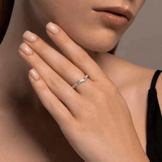 Кольцо из серебра с фианитами