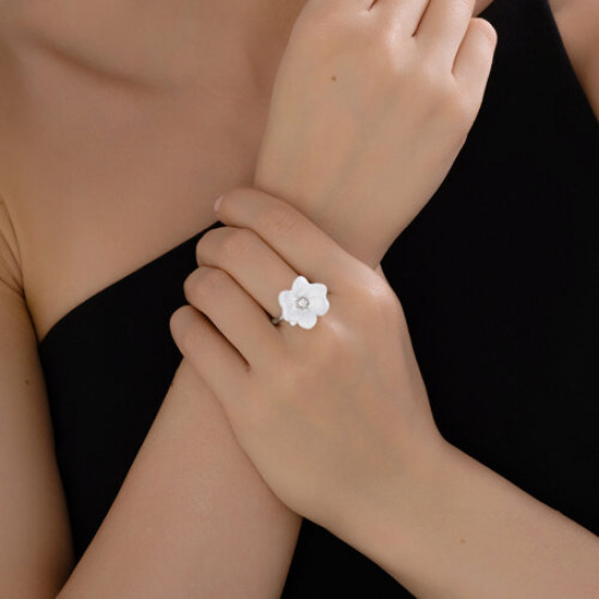 Кольцо из серебра с фианитом и эмалью