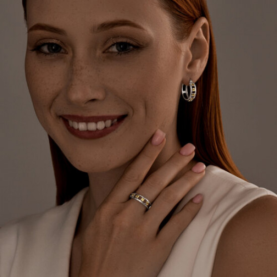 Кольцо из серебра с хризолитами