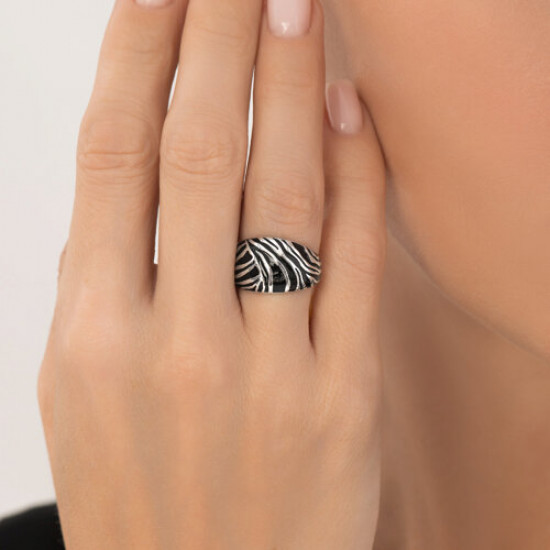 Кольцо из серебра с эмалью