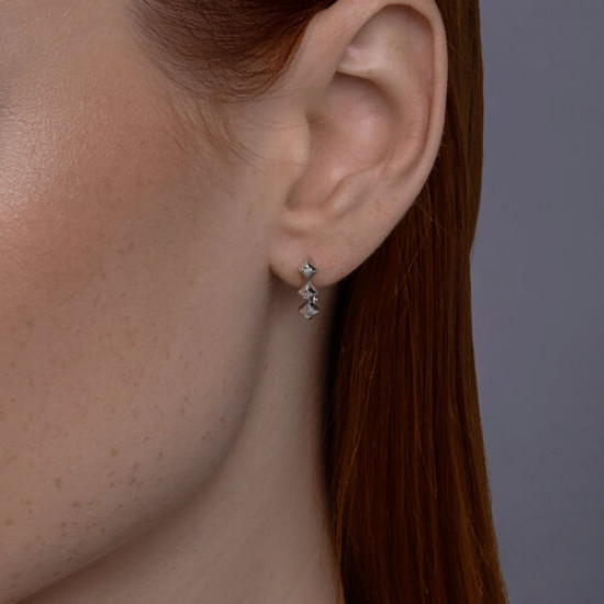 Серьги из серебра с бриллиантами