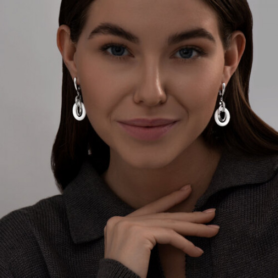 Серьги из серебра с керамическими вставками и фианитами