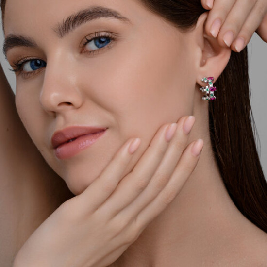 Серьги из серебра с корундами и фианитами