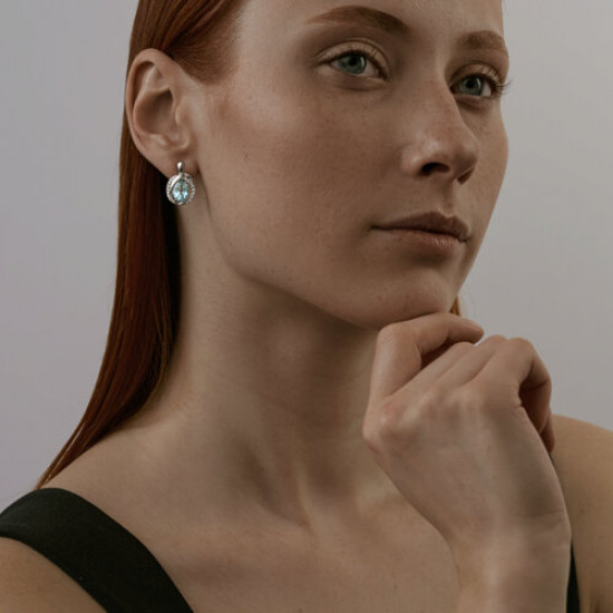 Серьги из серебра с топазами и фианитами