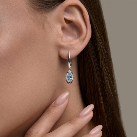 Серьги из серебра с топазами и фианитами