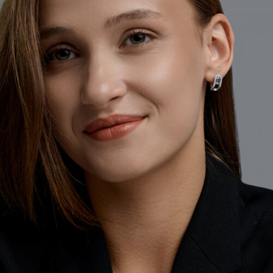 Серьги из серебра с топазами и фианитами