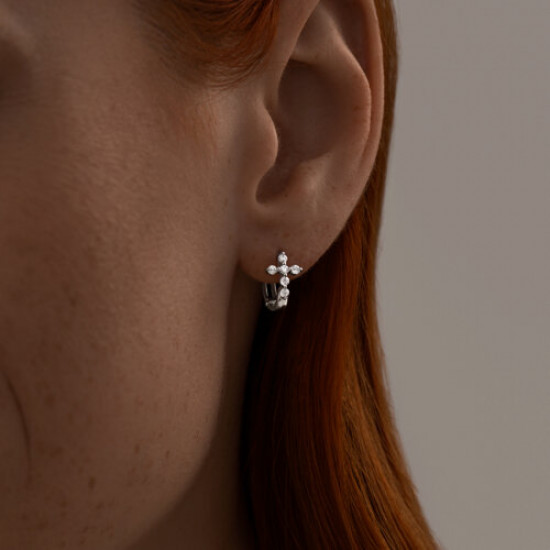 Серьги из серебра с фианитами