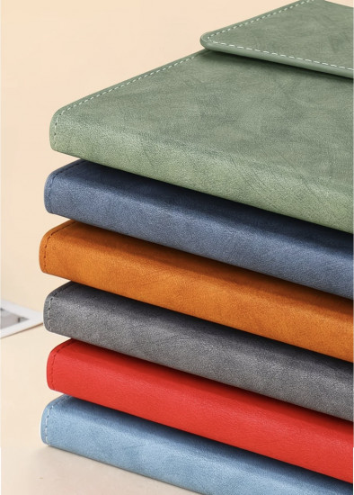 Ежедневник с ручкой «Megapolis»