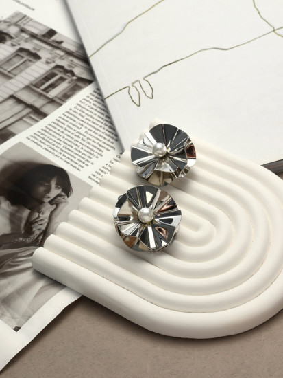 Клипсы для ушей «Тренд. Объёмный цветок»