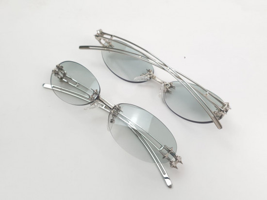 Очки солнцезащитные