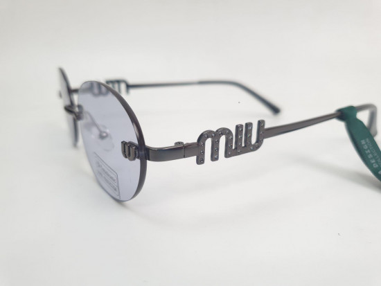 Очки солнцезащитные