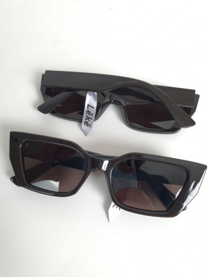 Очки солнцезащитные