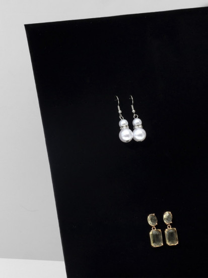 Подставка под серьги