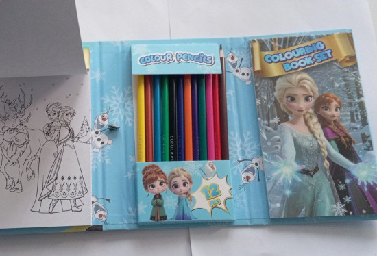 Набор для творчества и раскрашивания Colouring Book Set «Книга-раскраска Холодное сердце»