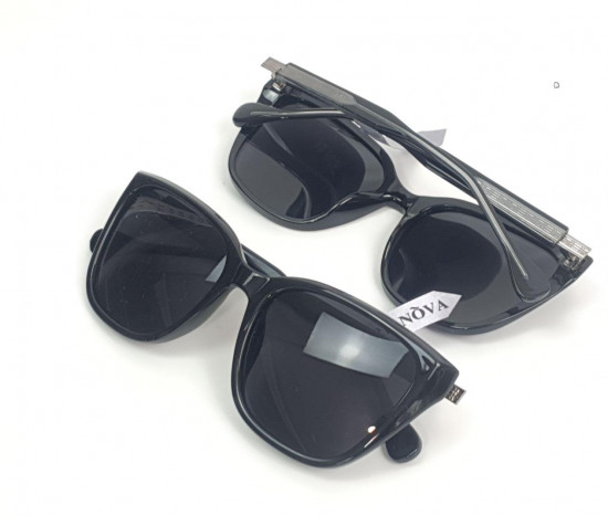 Очки солнцезащитные