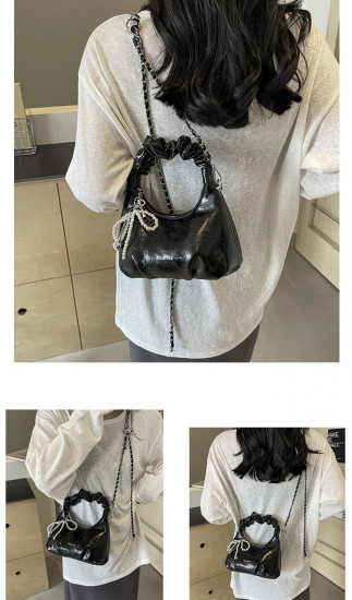 Сумка-кроссбоди глянцевая