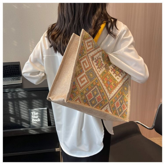 Шоппер с орнаментом