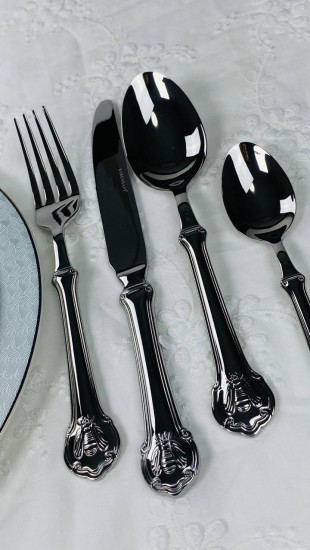 Набор столовых приборов