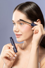 Сыворотка для бровей и ресниц с питательным аргинином, кератином и ниацинамидом - Фото 4