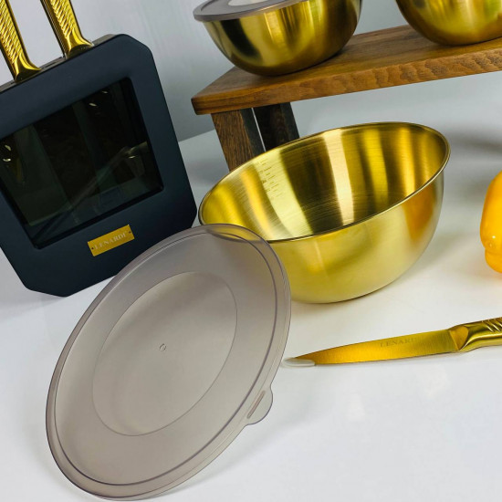 Набор мисок с крышками