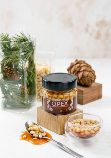 Сосновый сироп с ядром кедрового ореха