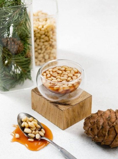 Сосновый сироп с ядром кедрового ореха