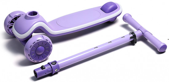 Самокат трёхколёсный