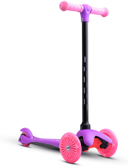 Самокат трёхколёсный