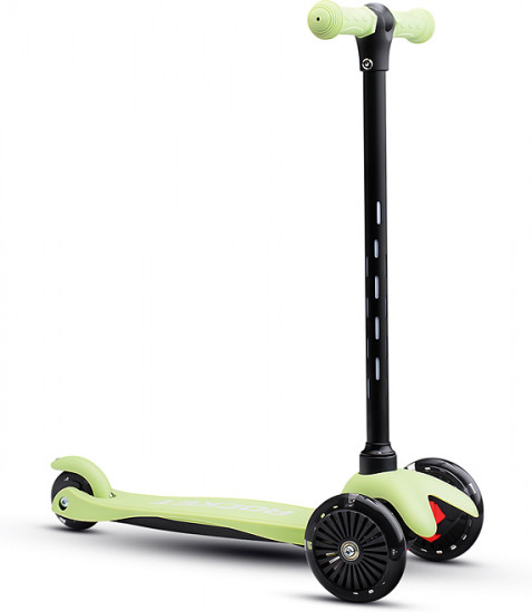 Самокат трёхколёсный