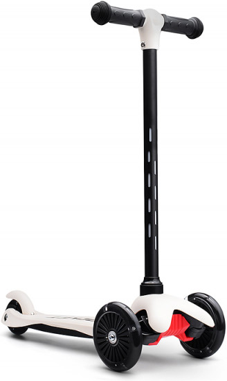 Самокат трёхколёсный