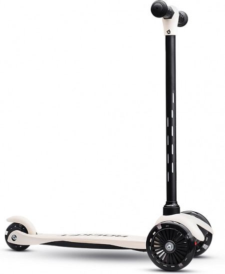 Самокат трёхколёсный