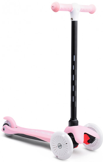 Самокат трёхколёсный