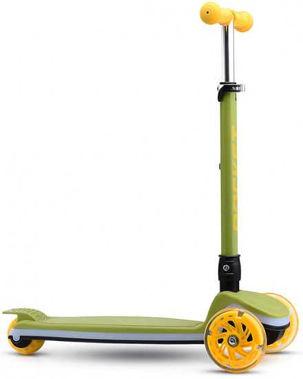 Самокат трёхколёсный