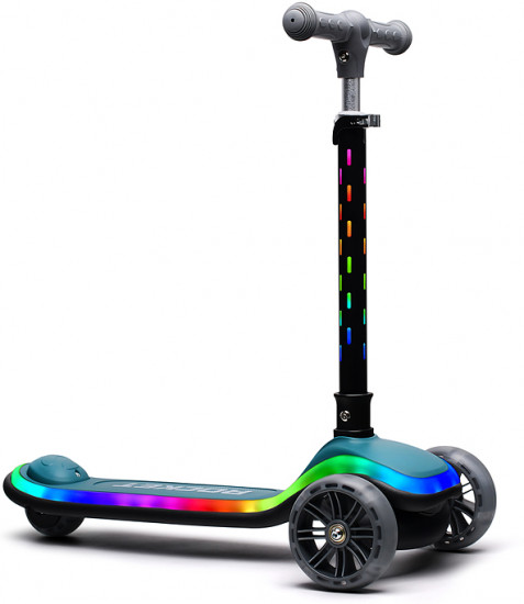 Самокат трёхколёсный