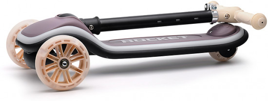 Самокат трёхколёсный